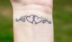 Ten Trending Tattoo Designs for Girls in Hand